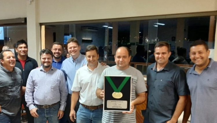 Cobb premia Adoro por Melhor Eclosão Total de SP com 86,89% de eclosão