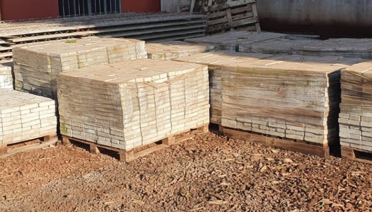 Os melhores produtos em lajes, paver, vigota, cobogós, pisante e meio fio você encontra no Bacana Artefatos de Cafelândia 
