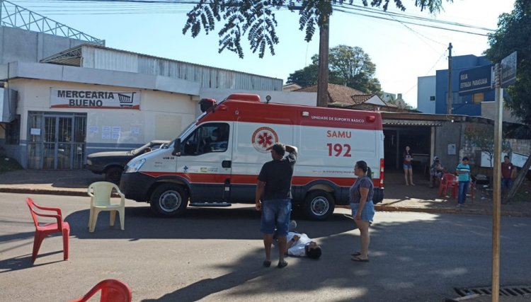 Acidente envolvendo um carro e um bicicleta deixa homem ferido em Cafel&acirc;ndia