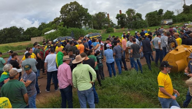 Manifestantes Bolsonaristas continuam na Penha e pedem a participa&ccedil;&atilde;o de mais pessoas