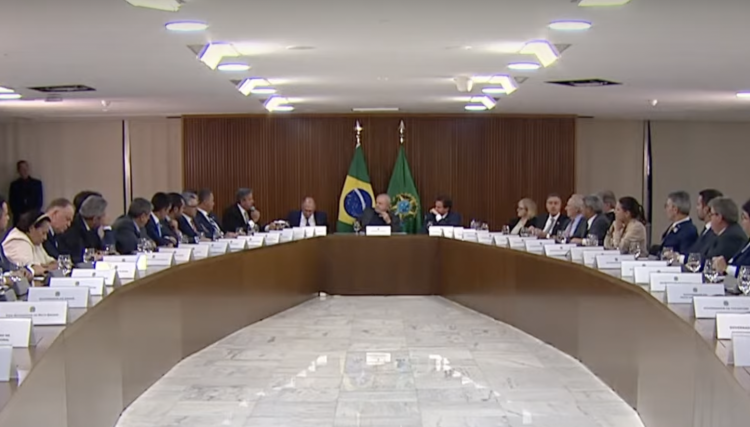 Ratinho JR viaja a Brasília e participa de reunião com líderes dos três Poderes