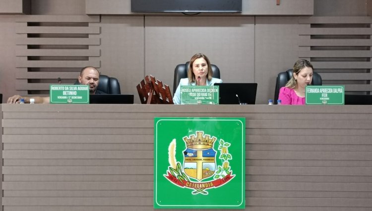 Presidente da Câmara legislativa de Cafelândia aprova reajuste salarial dos funcionários públicos
