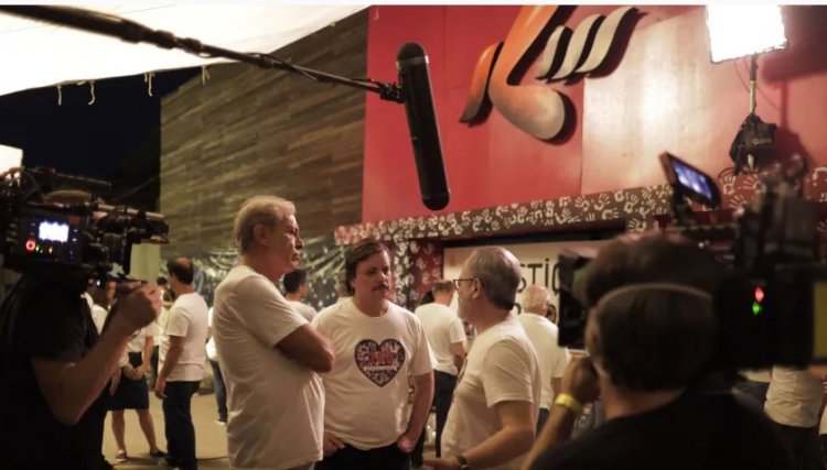 Familiares de vítimas do incêndio na Boate Kiss pretendem processar Netflix por série sobre a tragédia