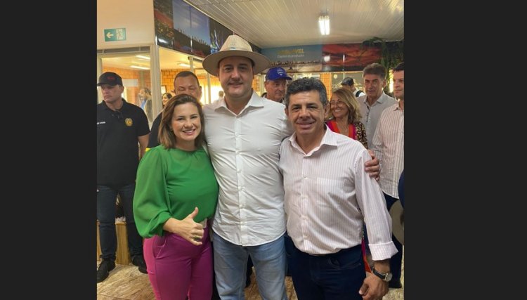 Presidente da Câmara dos Vereadores participa de reunião com autoridades no Show Rural