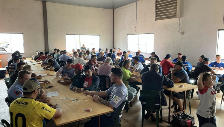 Cafelândia inicia Campeonato do Interior