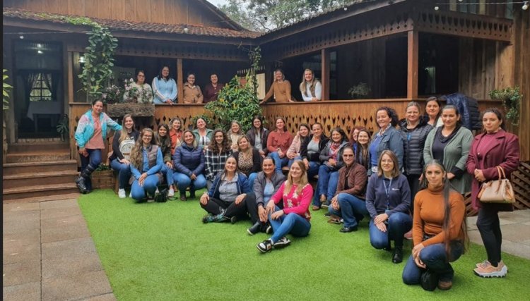 Cooperadas da Castrolanda realizam imersão na Copacol