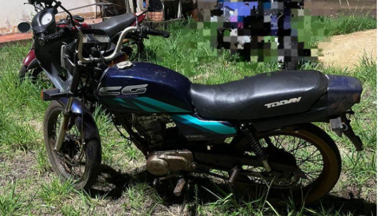 Motocicleta e maconha são apreendidas em Cafelândia após abordagem da PM