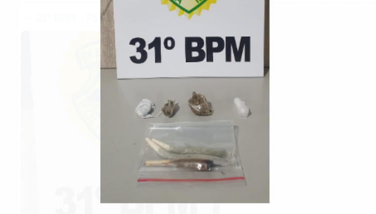 Homens são abordados com cocaína e maconha próximo a uma tabacaria de Cafelândia