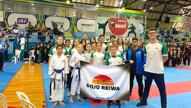 Cafelandenses trazem oito medalhas do Paranaense de Karatê