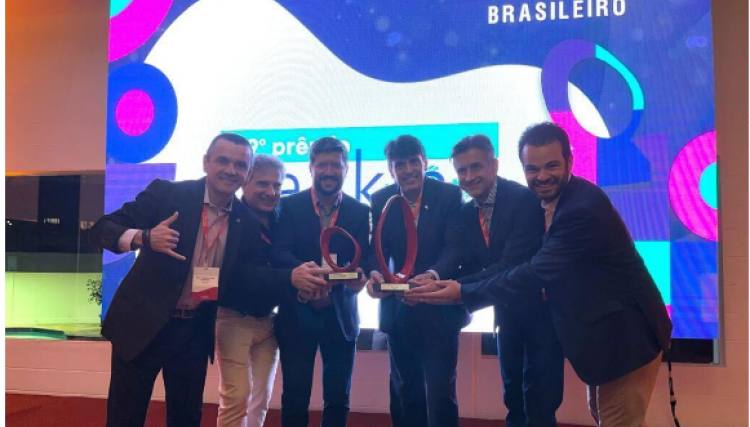 Prêmio Banking Transformation reconhece o Sicoob como melhor Instituição Financeira do Brasil em 2023 