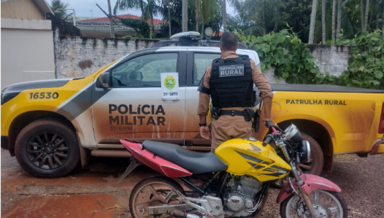 Patrulha Rural apreende motocicleta com escapamento adulterado  em Cafelândia, após condutor fugir e quase atropelar as pessoas  