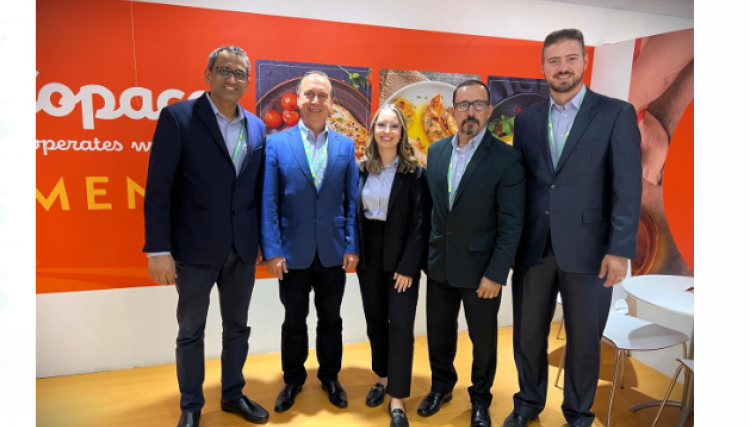 Copacol participa da Gulfood 2024, maior feira de alimentos do Oriente Médio