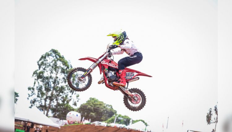 Piloto de Nova Aurora alcança ótimos resultados na abertura do campeonato paranaense de motocross