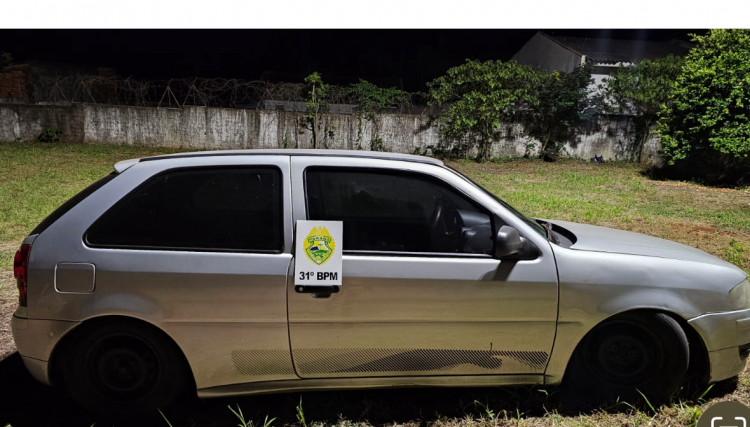Polícia flagra carros fazendo racha em Cafelândia 