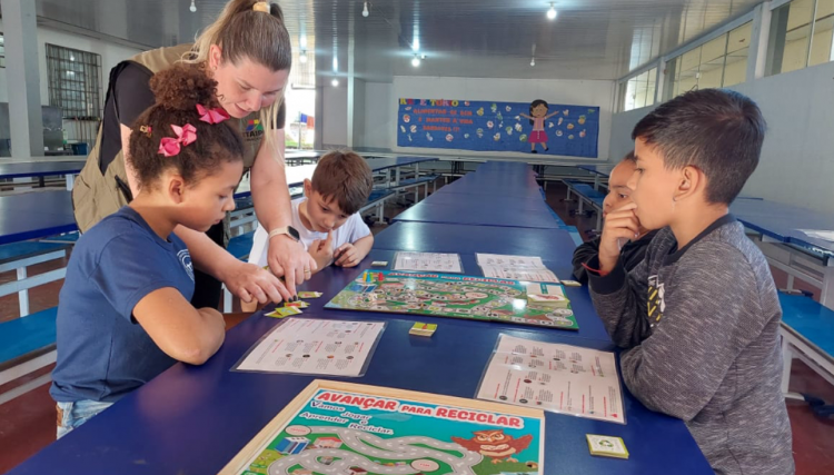 Educação Ambiental com diversão motiva a aprendizagem dos alunos de Cafelândia