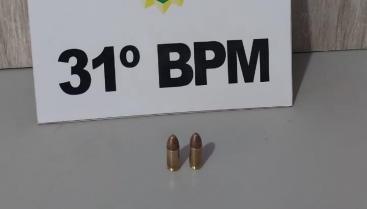 Munição 9 mm embalada em sacola com escrita remédio para talarico é encontrada em Cafelândia 