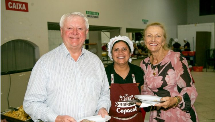 Com a participação de 1,2 mil pessoas Café Colonial do Grupo Feminino da Copacol de Cafelândia é um sucesso, veja o vídeo 