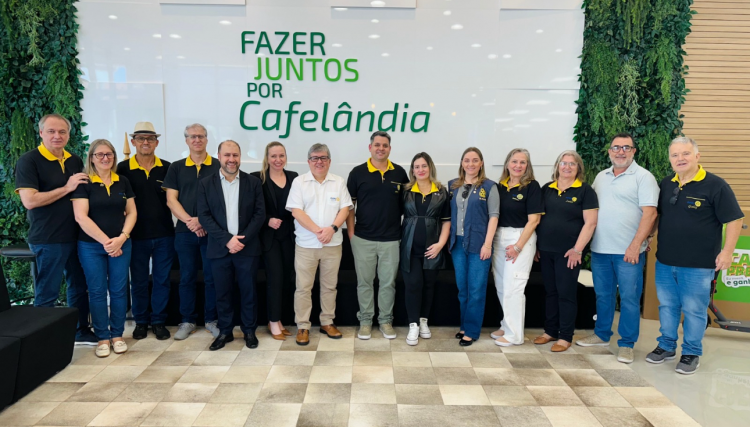 Sicredi e Rotary fortalecem parceria em visita do governador distrital à Cafelândia