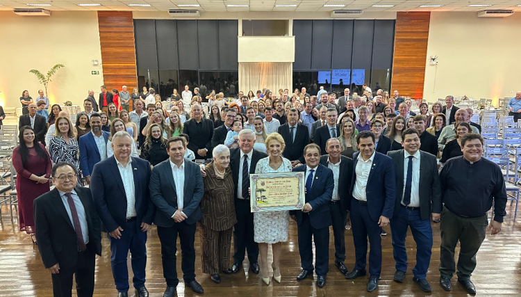 Rozane Dal Molin Pitol recebe Título de Cidadã Honorária do Paraná