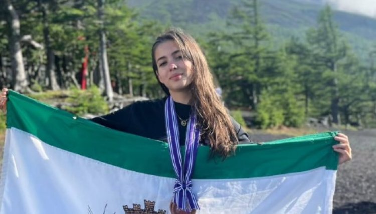 Anna Clara Damazio Atleta de Cafelândia é bronze no Mundial de Karatê no Japão