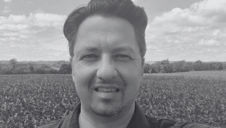 Engenheiro agrônomo é morto ao ser esfaqueado pela esposa durante discussão no PR