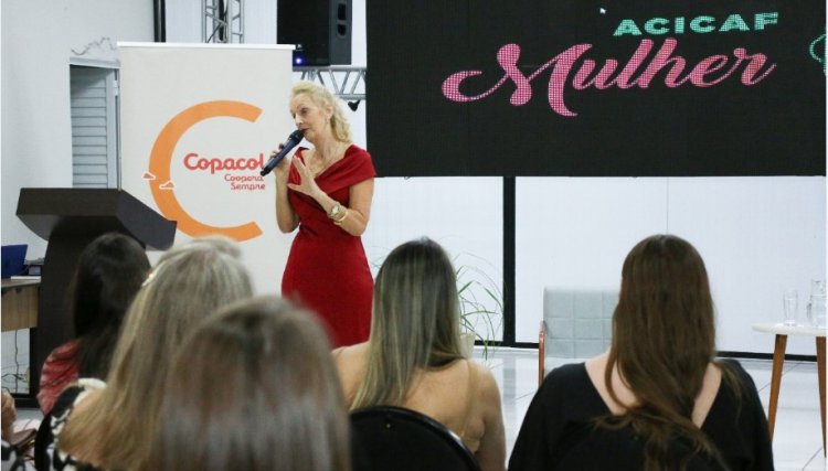 Rozane Pitol realiza palestra para mulheres empreendedoras de Cafelândia