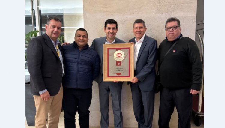 Avellano e Avícola Los Cambulos são reconhecidas em premiação Melhores Lotes Cobb na Colômbia