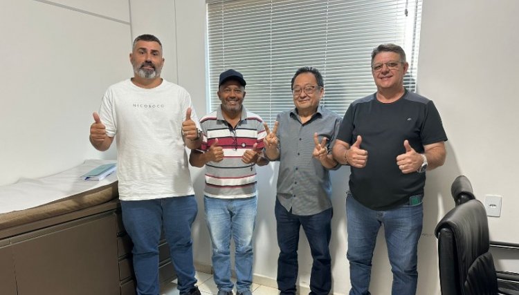 Vereadores se re&uacute;nem com presidente do PL Cafel&acirc;ndia Dr Culestino Kiara para discutir o futuro do munic&iacute;pio 