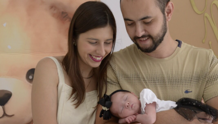 Gestantes de Jesu&iacute;tas participam de ensaio fotogr&aacute;fico gratuito que valoriza a maternidade