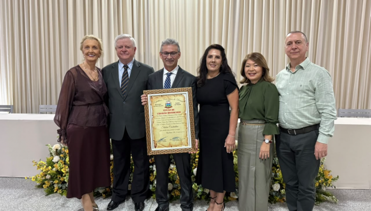 Silv&eacute;rio Constantino recebe T&iacute;tulo de Cidad&atilde;o Honor&aacute;rio de Nova Aurora
