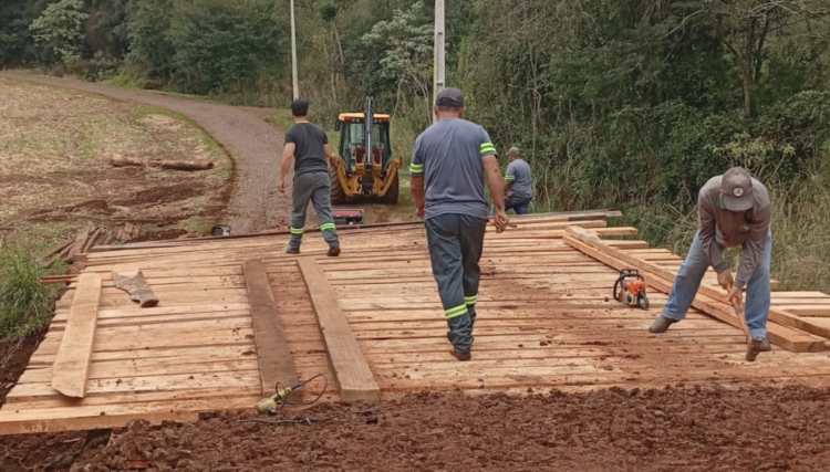 Anahy mostra como se faz e investe R$ 80 mil em revitaliza&ccedil;&atilde;o e reconstru&ccedil;&atilde;o de pontes 