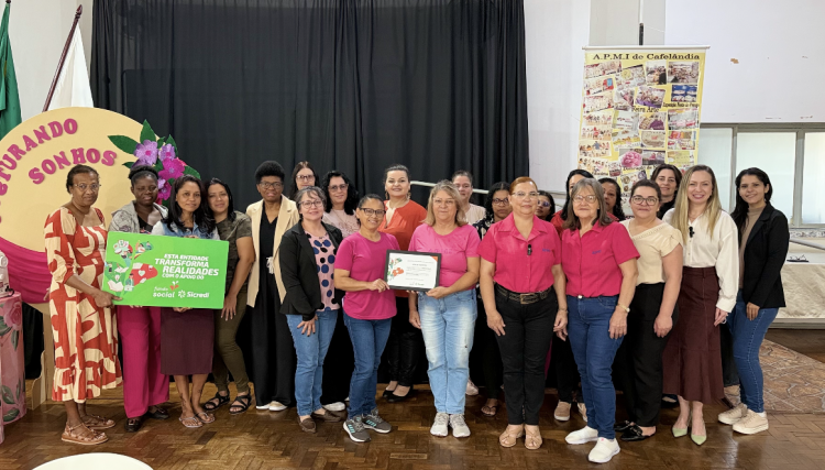 APMI de Cafel&acirc;ndia recebe recursos do Fundo Social para o projeto �Costurando Sonhos�