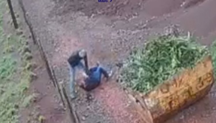 C&acirc;mera de seguran&ccedil;a grava momento em que homem &eacute; atacado por vizinho em &aacute;rea rural de Nova Aurora<br/>