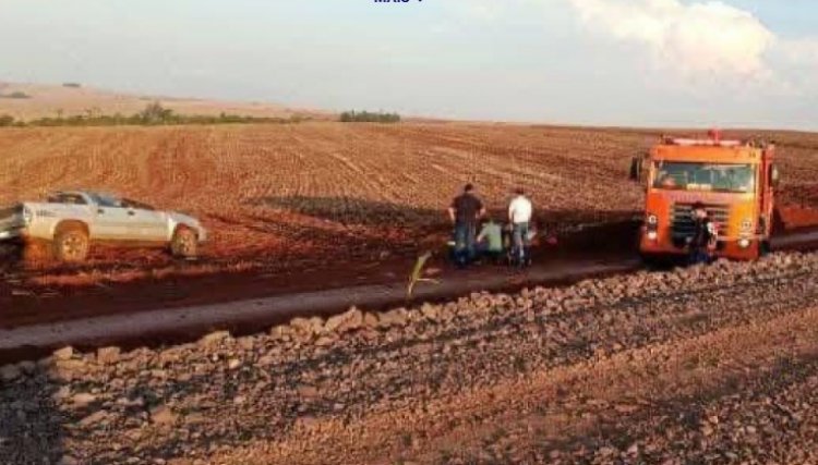 Caminhonete capota e deixa uma pessoa morta em estrada rural de Nova Aurora