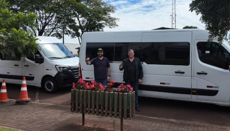 Corb&eacute;lia recebe duas novas vans com apoio do deputado estadual  Gugu Bueno 