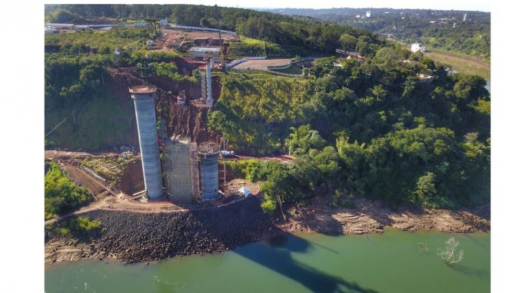 Governador destaca evolução das obras na Ponte da Integração, financiada pela Itaipu 