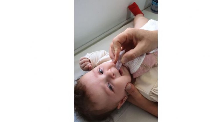 Crianças precisam ser vacinadas contra a pólio e as demais doenças graves