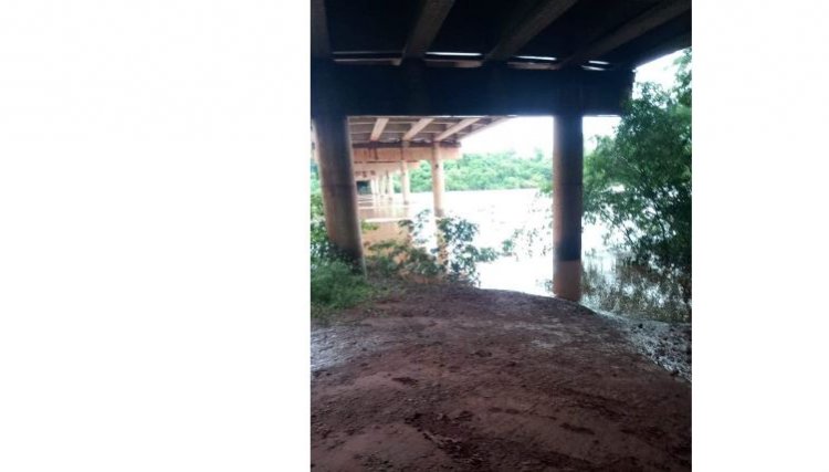 Rio Piquiri fica a cinco metros de alcançar a ponte em Nova Aurora