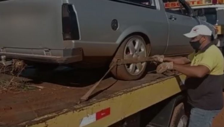 Após denúncias, carro é recuperado na região Oeste 