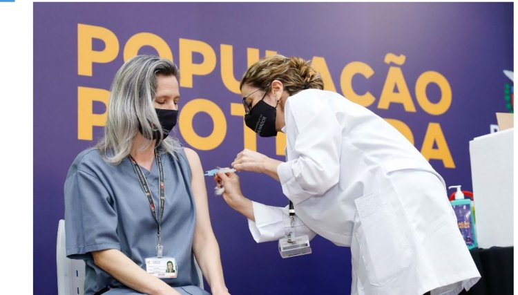 Quatro milhões de paranaenses já receberam a primeira dose contra a Covid-19