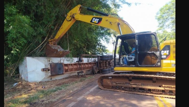 Pista entre Cafelândia e Nova Aurora é liberada, mas no final da tarde será fechada novamente