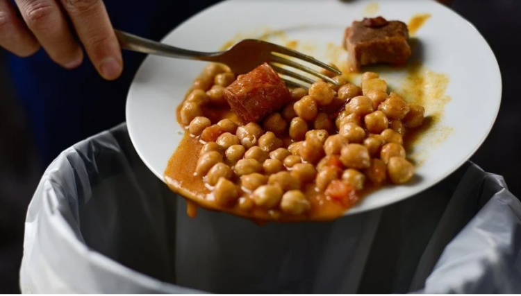 Mais de 1 bilhão de refeições são jogada no lixo diariamente, e você também desperdiça alimentos? 