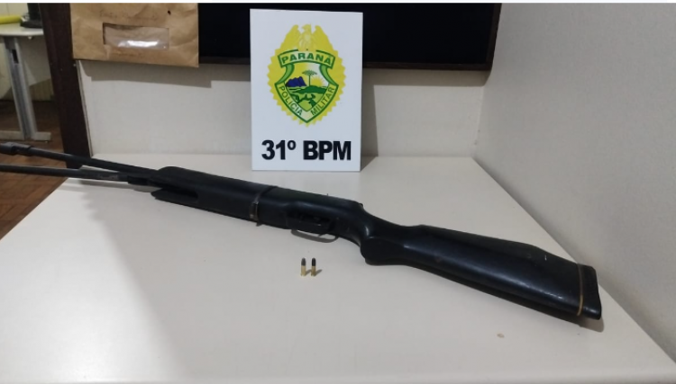 Homem chega em casa embriagado tenta agredir a mulher e a Polícia é acionada em Nova Aurora, arma foi apreendida na residência