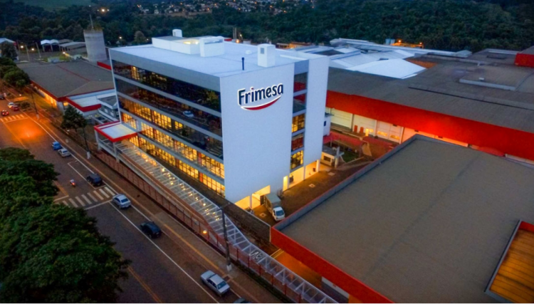 Frimesa oferece oportunidade de trabalho para eletromecânico e operadores de produção