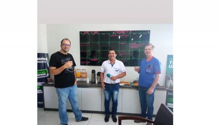 Presidente da Acicaf recebe associados para comemorar os 38 anos de sucesso da Associação em Cafelândia 