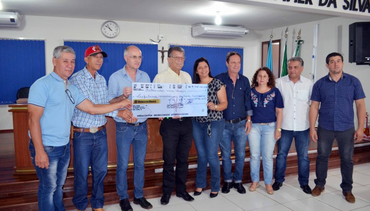 Câmara de Vereadores devolve antecipadamente R$ 700 mil ao Executivo de Nova Aurora