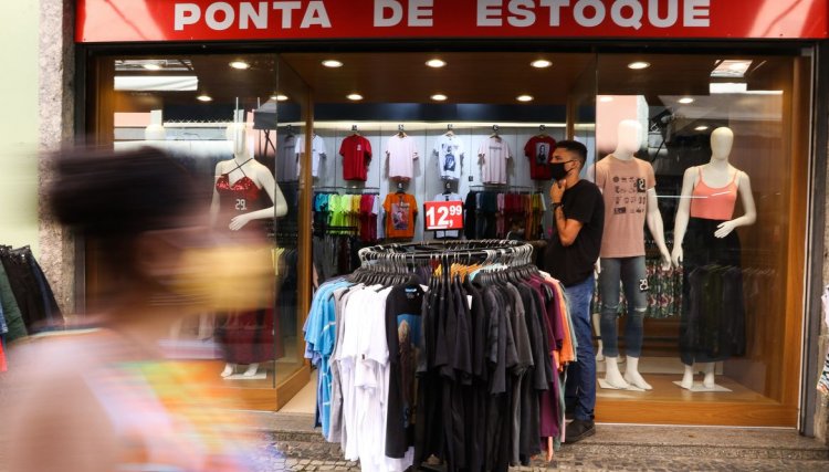 Desemprego cai para 13,7%, revela pesquisa do Ipea