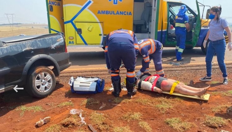 Condutora fica em estado grave após capotar carro na Penha, helicóptero foi acionado   