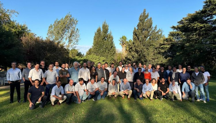 Cobb-Vantress promove Encontro Técnico na Argentina