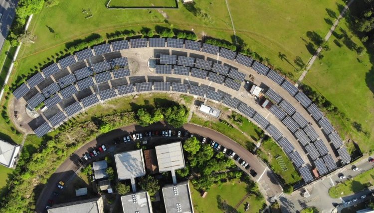 UFPR finaliza construção  de estacionamento o maior usina pública de energia solar do Paraná